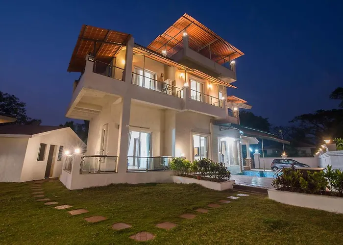 Casa Serenity By Stayvista - Relax With A Pool, Lawn, And Inviting Jacuzzi Lonavala
