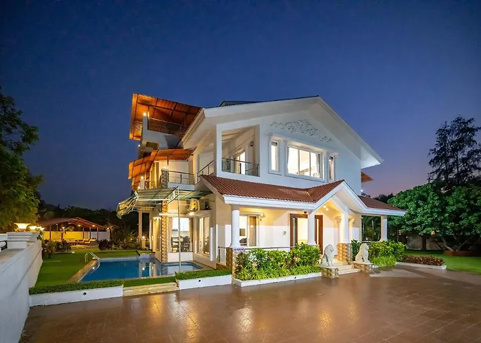 Casa Serenity By Stayvista - Relax With A Pool, Lawn, And Inviting Jacuzzi Lonavala